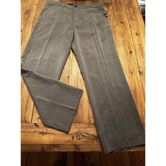 Travis Mathew Pants Performance Stretch Gray Flat Front Golf Slacks Size 34 - Picture 1 of 16